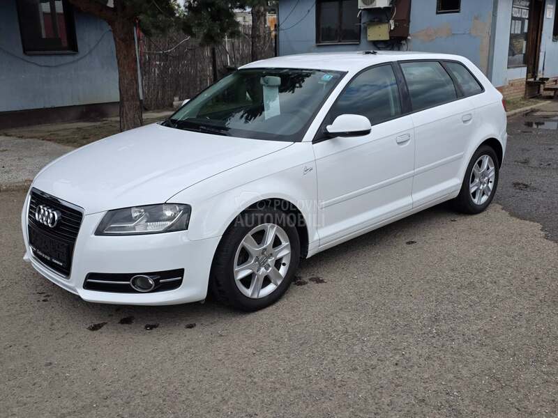 Audi A3 1.6td  NAV I/ALU