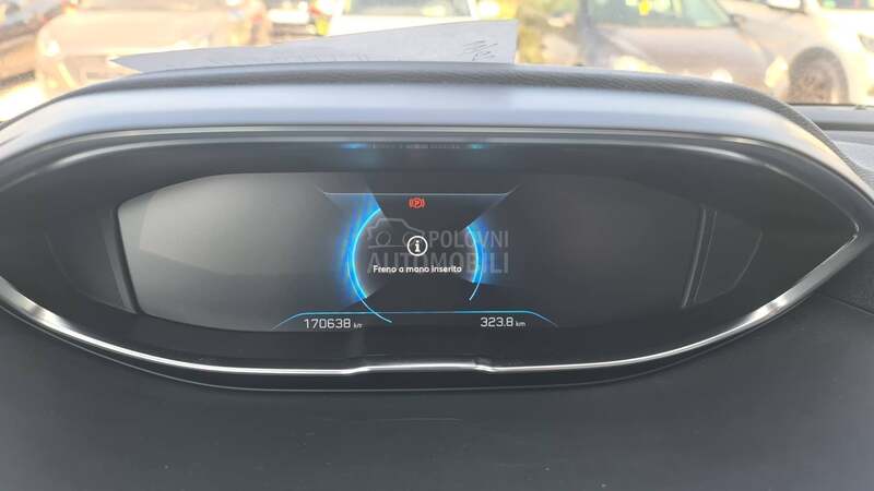 Peugeot 3008 1.5hdi LED/ NAV I