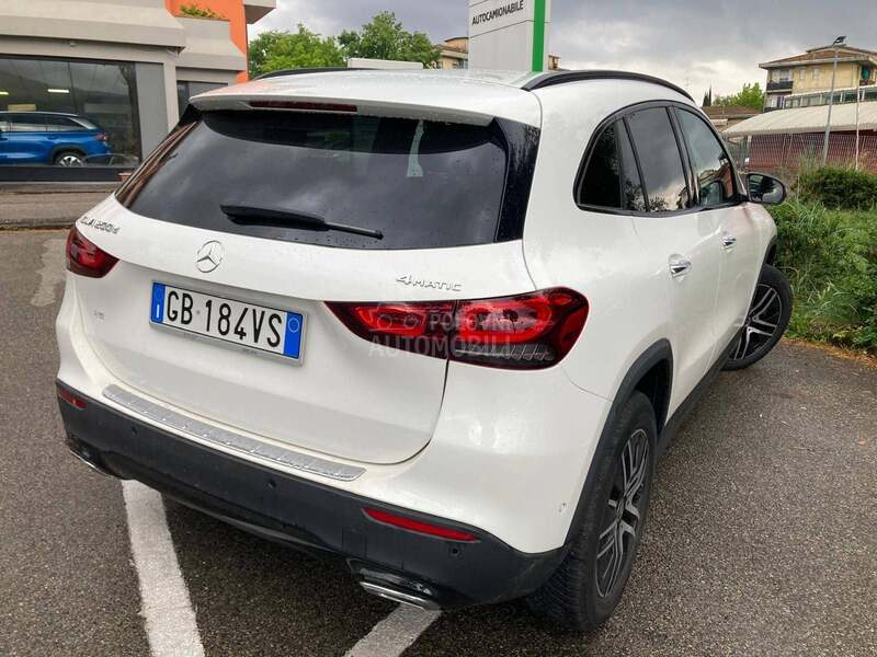 Mercedes Benz GLA 200 2.0d LED/4 MATIC