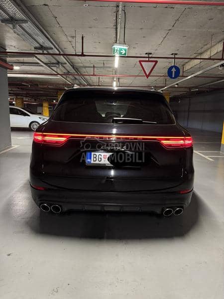Porsche Cayenne 