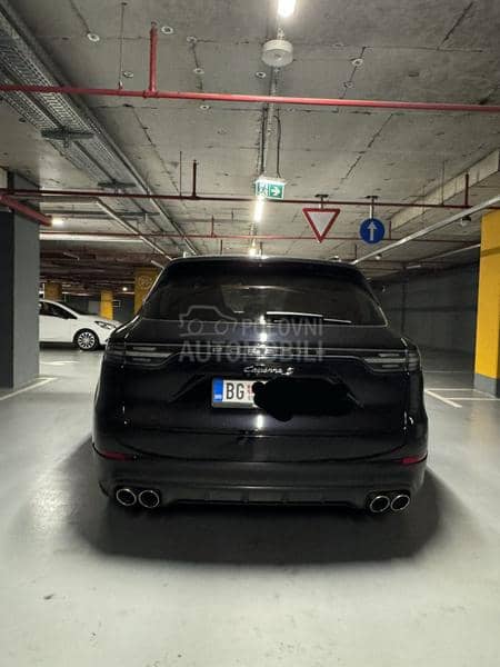 Porsche Cayenne 