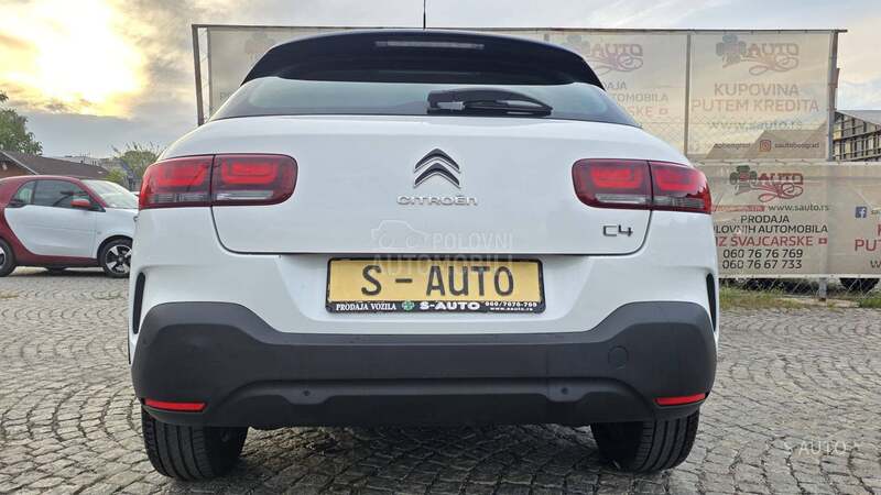 Citroen C4 Cactus KREDlTl/SWlSS