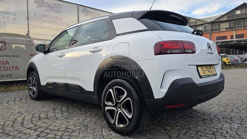 Citroen C4 Cactus KREDlTl/SWlSS