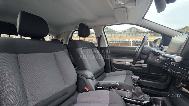 Citroen C4 Cactus KREDlTl/SWlSS