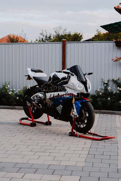 BMW S1000RR