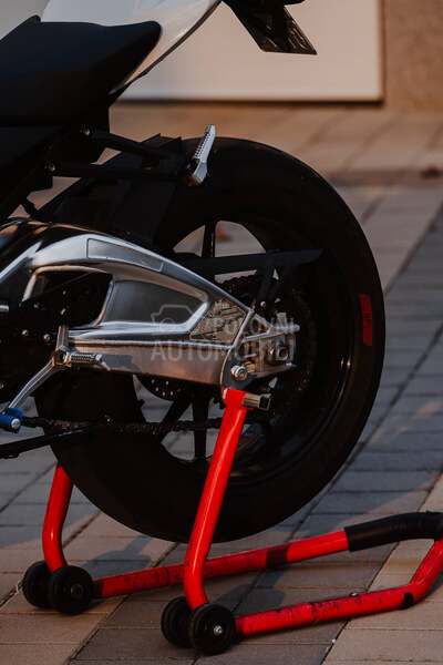 BMW S1000RR