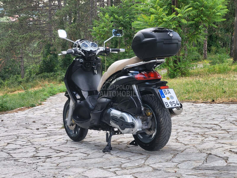Piaggio Beverly Cruiser 500
