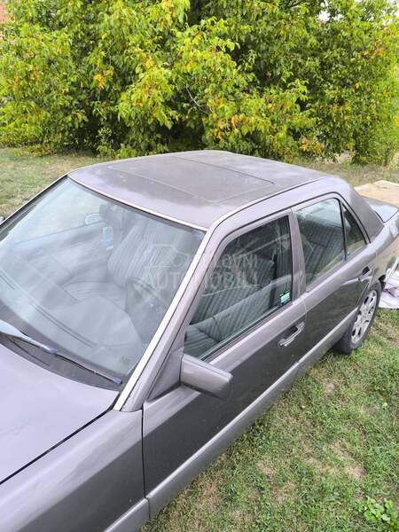 Mercedes Benz E 124 