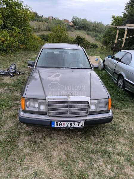 Mercedes Benz E 124 