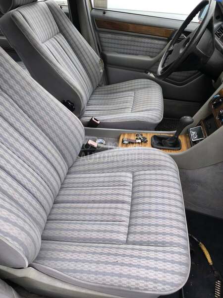 Mercedes Benz E 124 