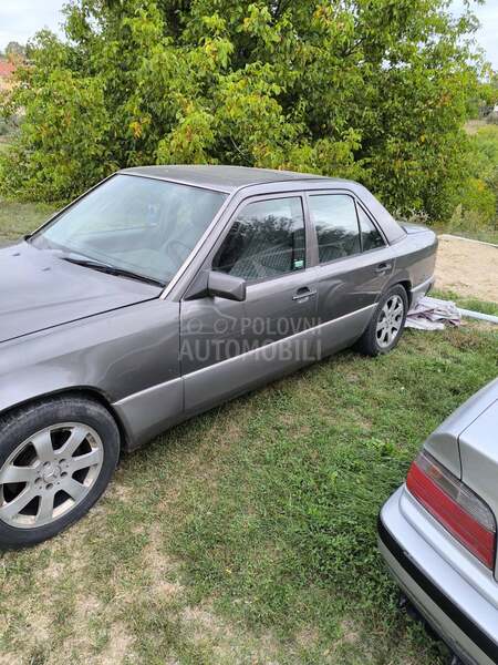 Mercedes Benz E 124 
