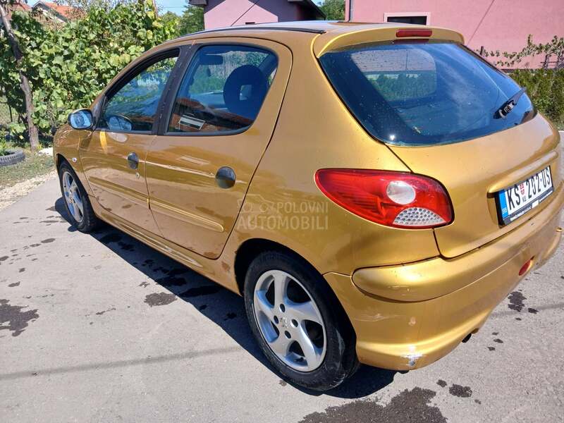 Peugeot 206 