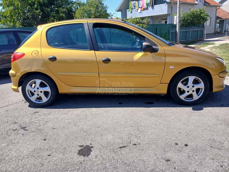 Peugeot 206 