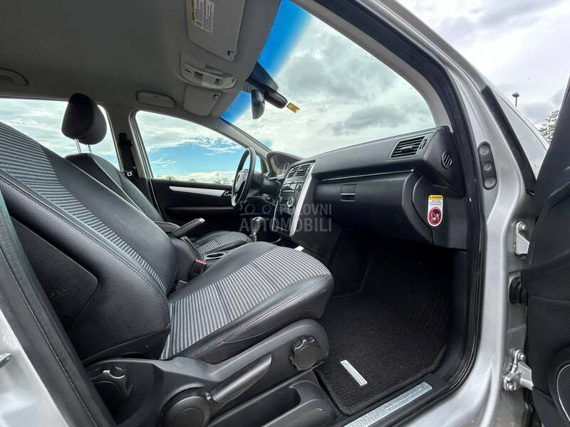Mercedes Benz B 180 B180