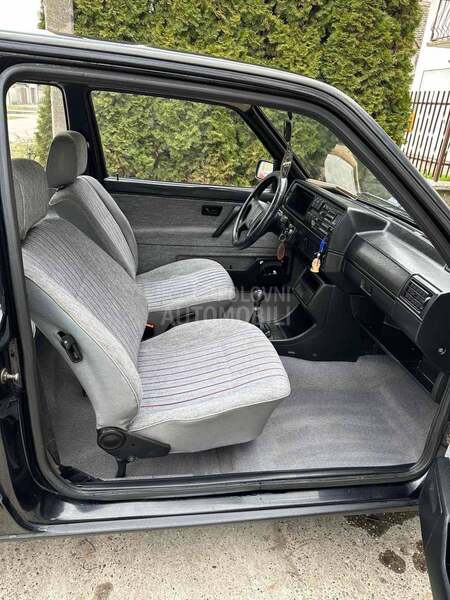 Volkswagen Golf 2 1.6 FABRIKA