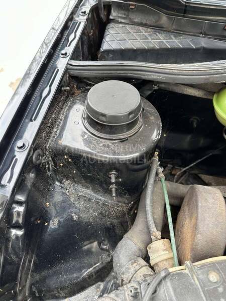 Volkswagen Golf 2 1.6 FABRIKA
