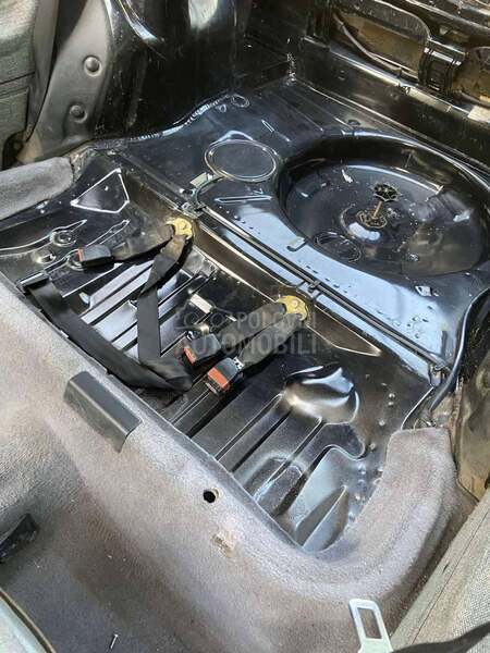 Volkswagen Golf 2 1.6 FABRIKA