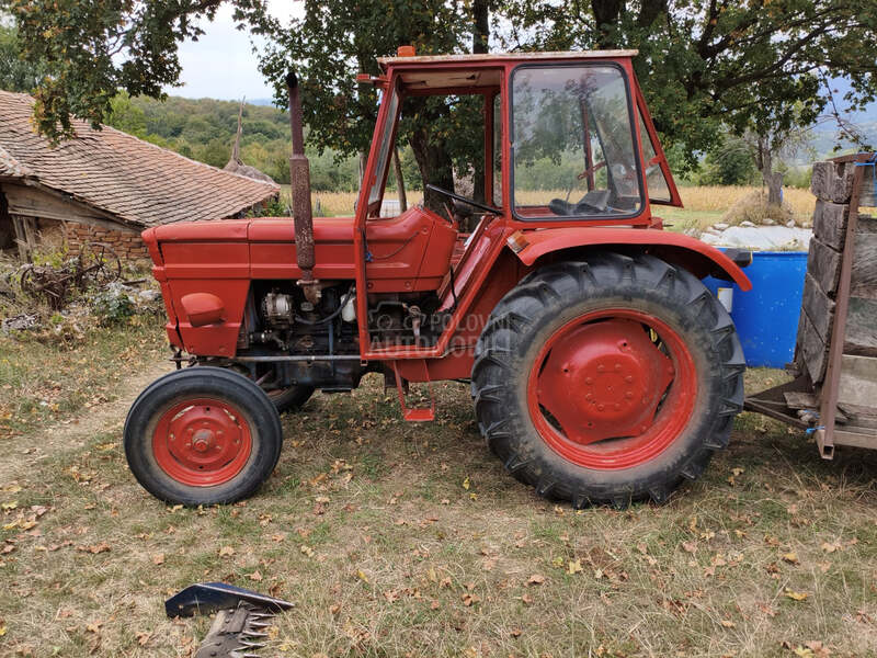 Universal 445