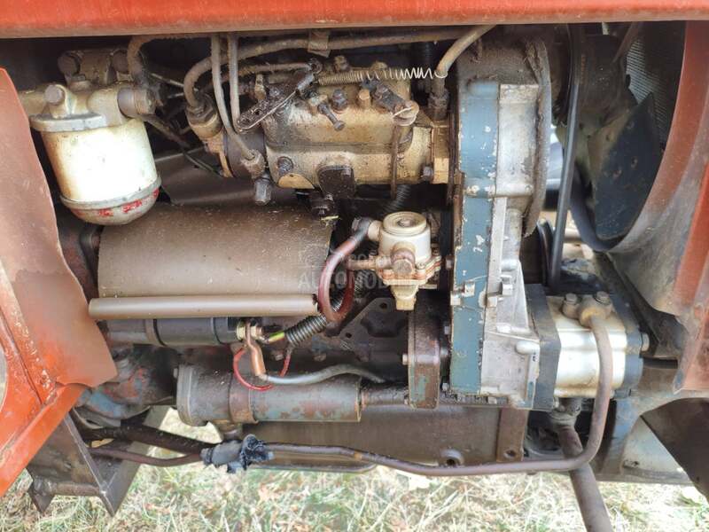 Universal 445