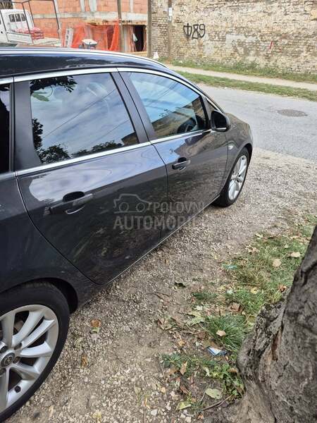 Opel Astra J cdti