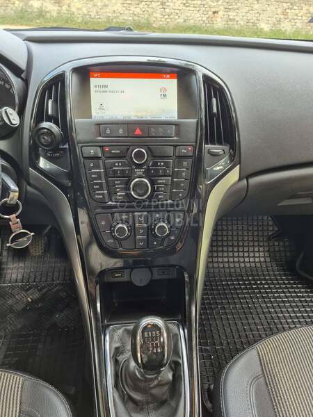 Opel Astra J cdti