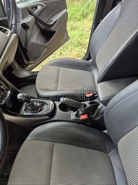 Opel Astra J cdti