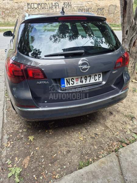 Opel Astra J cdti