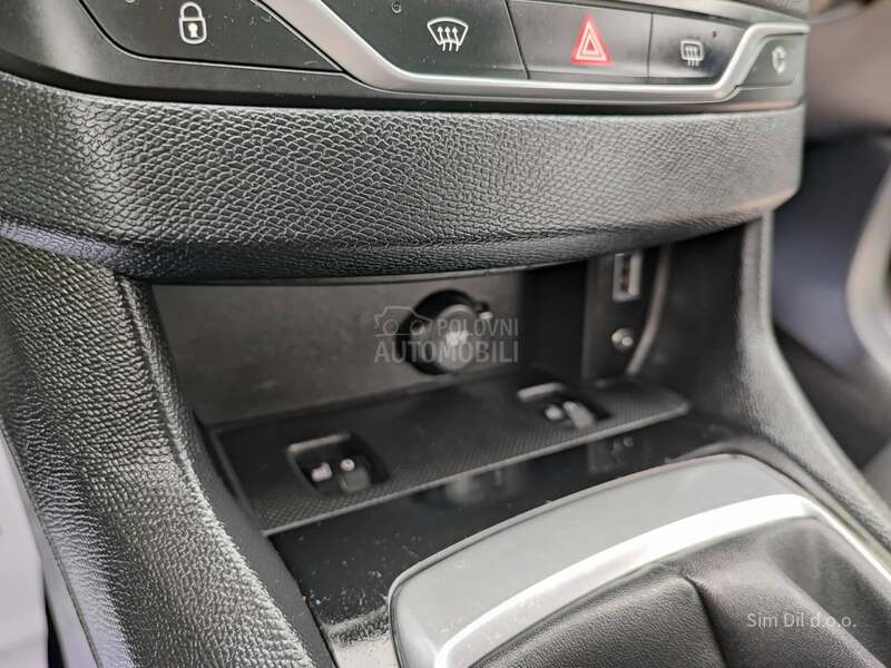 Peugeot 308 1.2