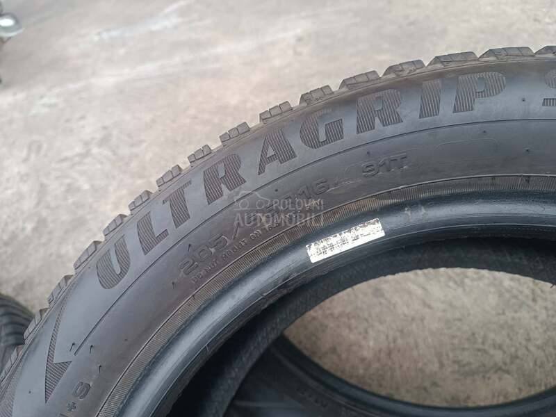 Goodyear 205/55 R16 Zimska