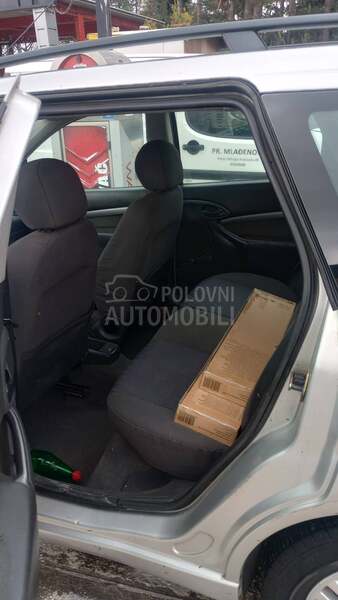 Ford Focus 1,6 16v zetec
