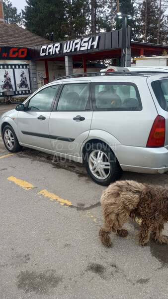 Ford Focus 1,6 16v zetec
