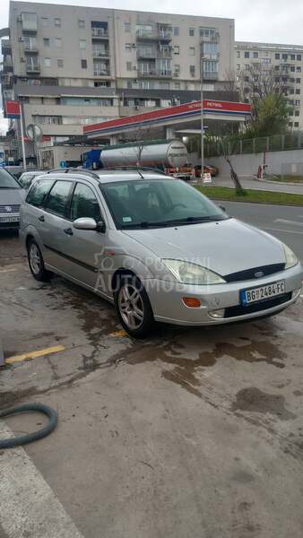 Ford Focus 1,6 16v zetec