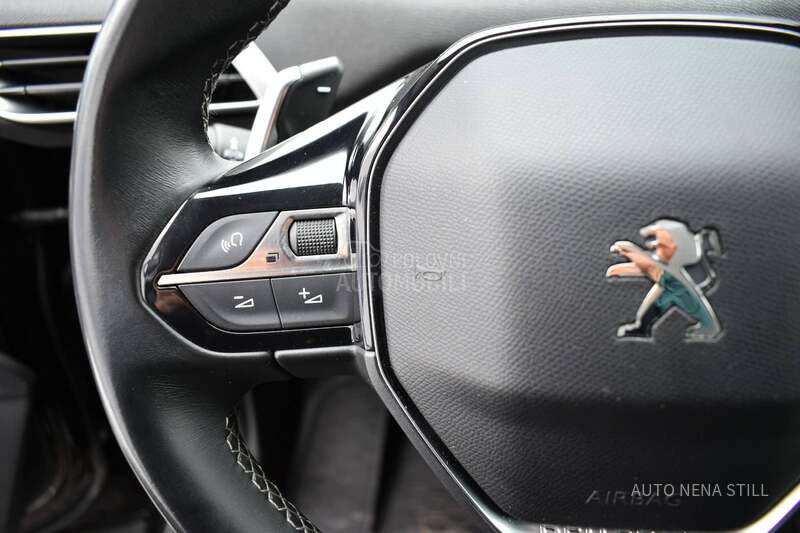 Peugeot 3008 Active 1.2 AT