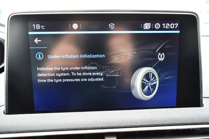 Peugeot 3008 Active 1.2 AT