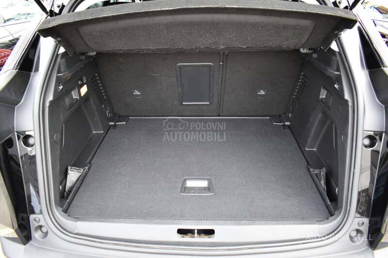 Peugeot 3008 Active 1.2 AT