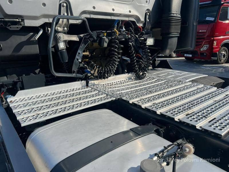 Mercedes Benz Actros 1851 LS