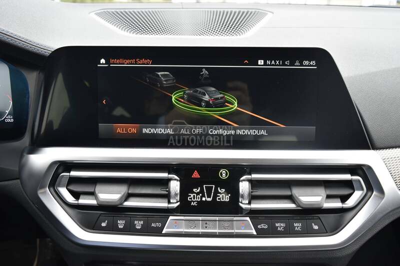 BMW 330 xDrive M Paket AT