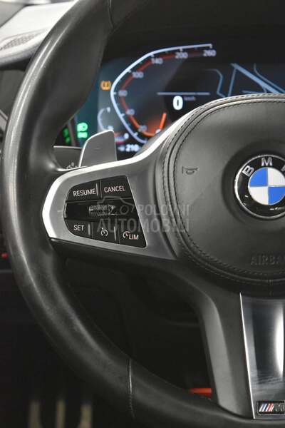 BMW 330 xDrive M Paket AT