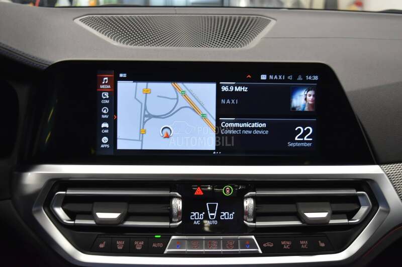 BMW 330 xDrive M Paket AT