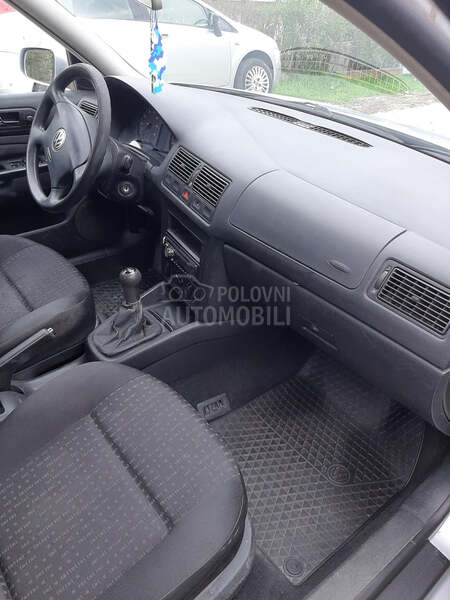 Volkswagen Golf 4 
