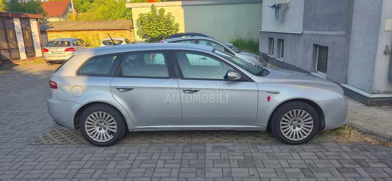 Alfa Romeo 159 1.9