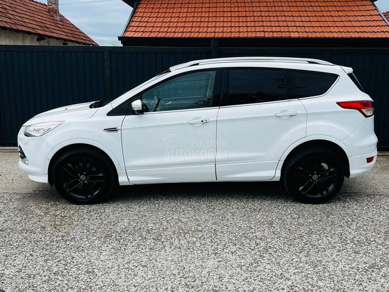 Ford Kuga 2.0tdci 4x4 TOOOP CH