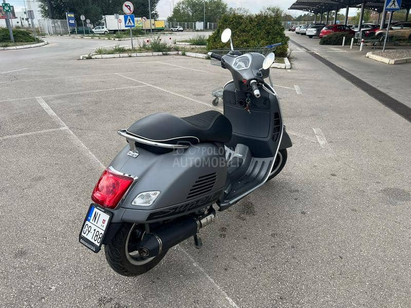 Piaggio Vespa gts 300