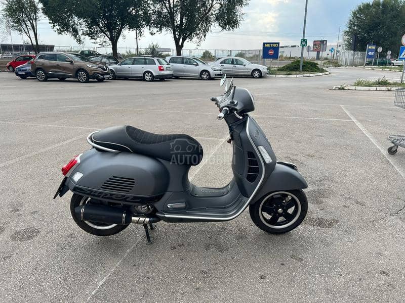 Piaggio Vespa gts 300