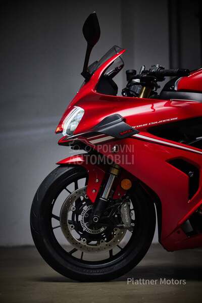 QJMOTOR SRK 800RR