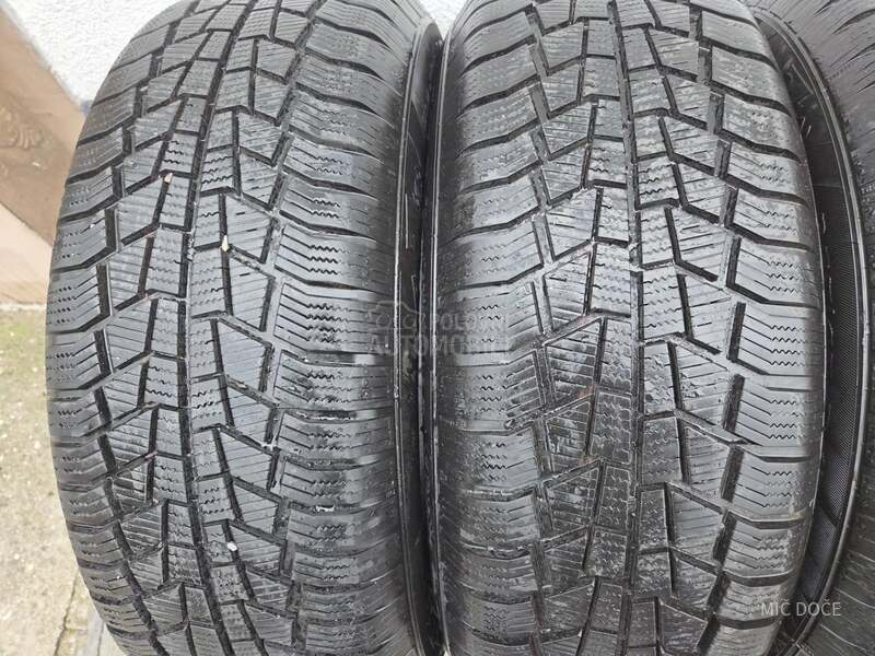 Viking 235/65 R17 Zimska