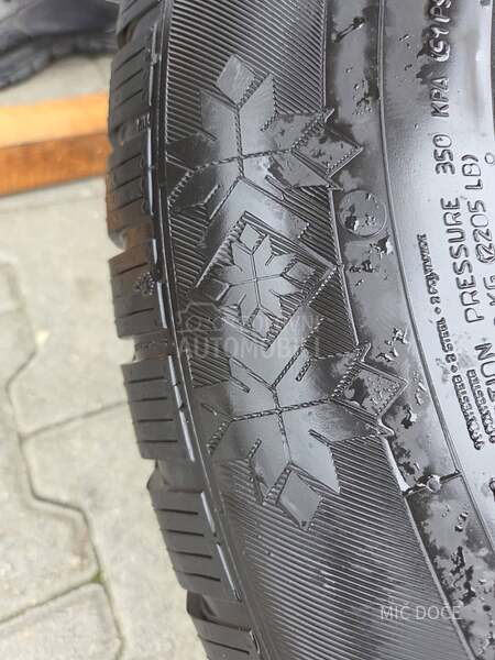 Viking 235/65 R17 Zimska