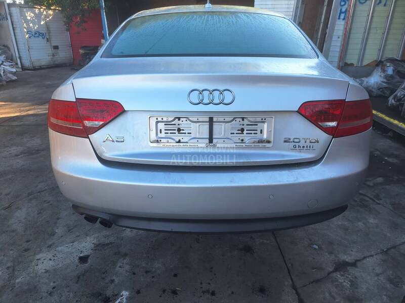 Audi A5 2011. god. -  kompletan auto u delovima