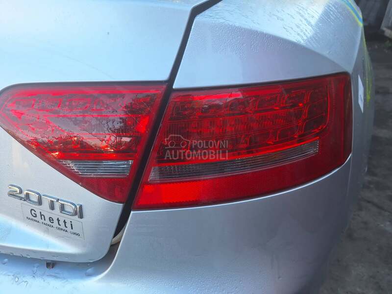Audi A5 2011. god. -  kompletan auto u delovima