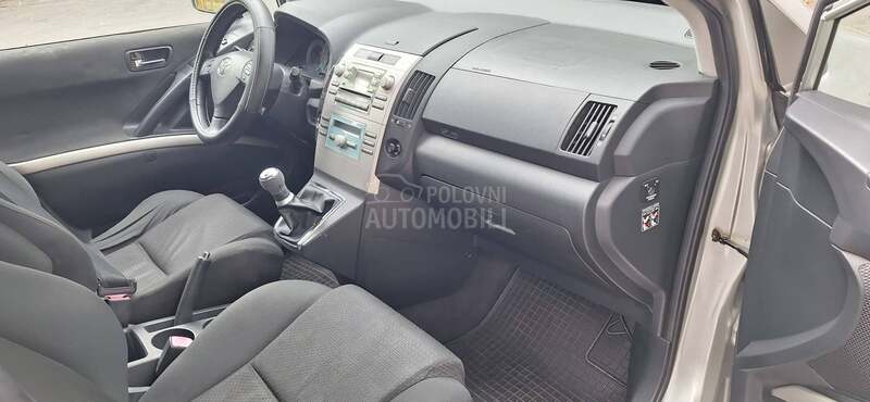 Toyota Corolla Verso 